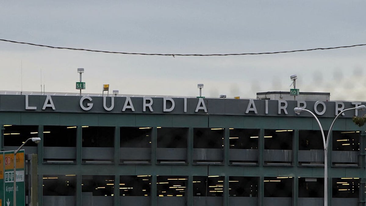 LaGuardia Runway Repairs Continue After Sinkhole Shutdown