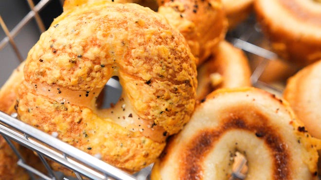 Florida Bagel Shop Teams Up With Jeremiah's Italian Ice