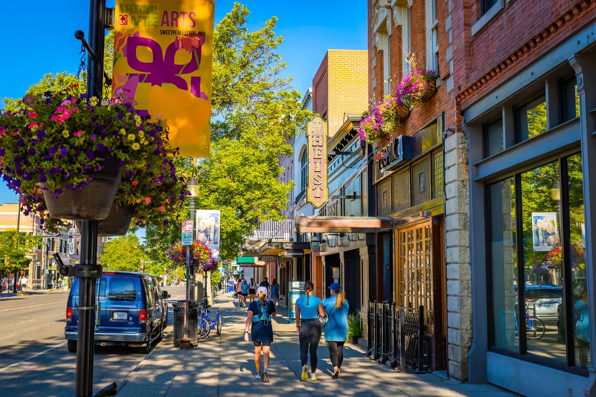 College Towns Offer Summer Travel on a Shoestring