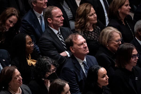 Justice Alito Shows No Signs of Stepping Down From Supreme Court
