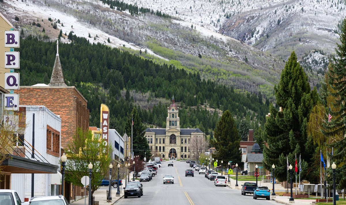 Affordable Mountain Cabin Towns to Buy in 2026