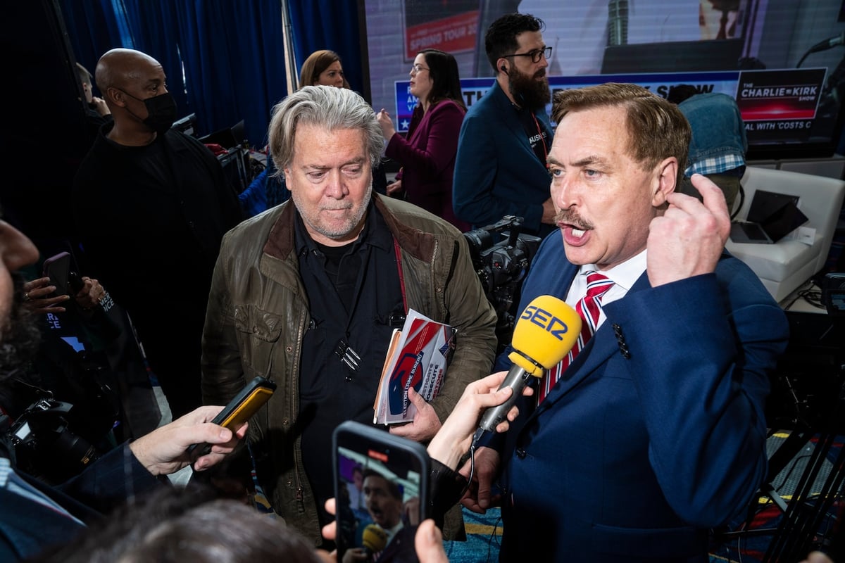 SCOTUS Sides with Bannon to Dismiss Jan. 6 Conviction