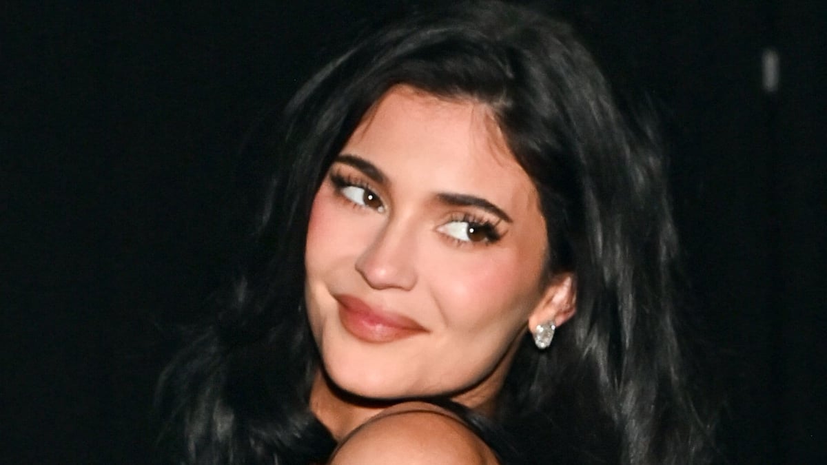 Kylie Jenner's Bleached Brows Go Quiet Luxury