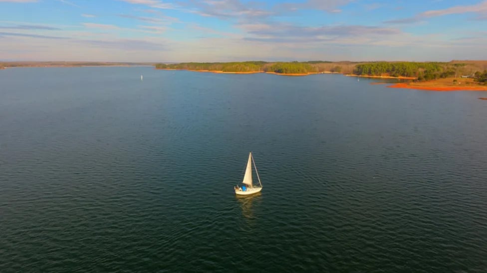 Quiet Town Between Greenville And Atlanta Offers Food And Lake Fun