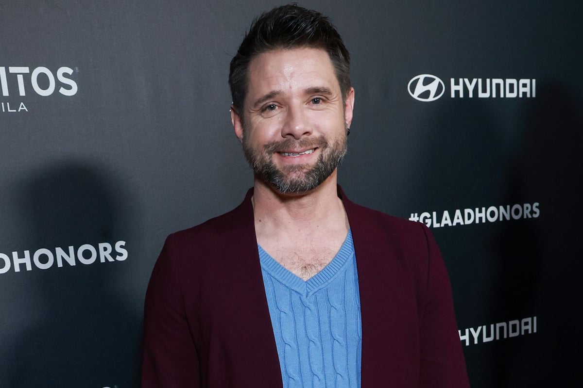 Who's the Boss Star Delivers for Amazon - No Shame in Motion