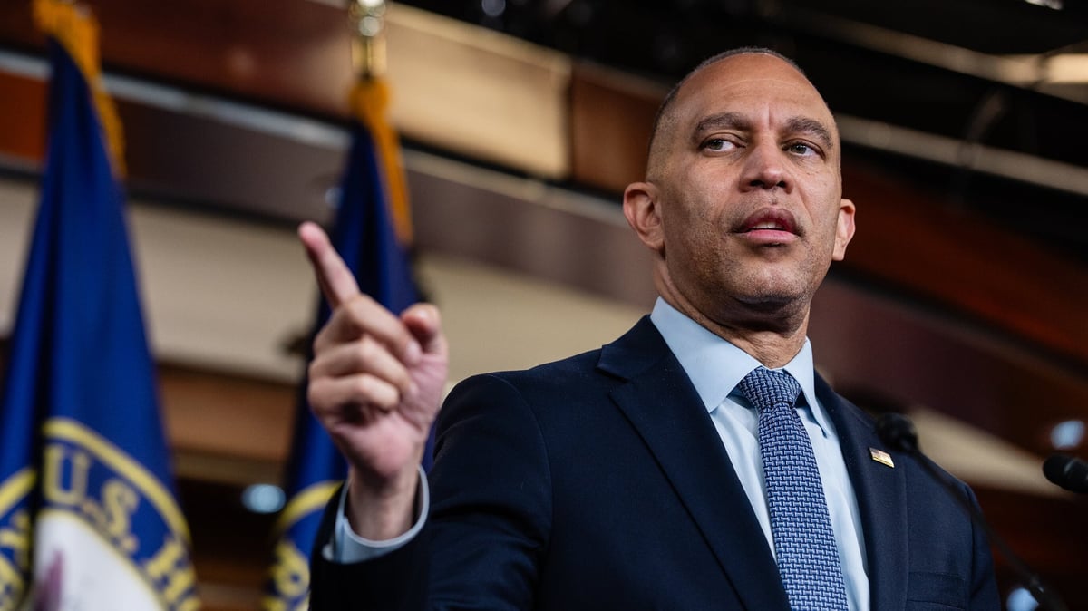 Jeffries Says The Ghost Of The Confederacy Still Haunts America