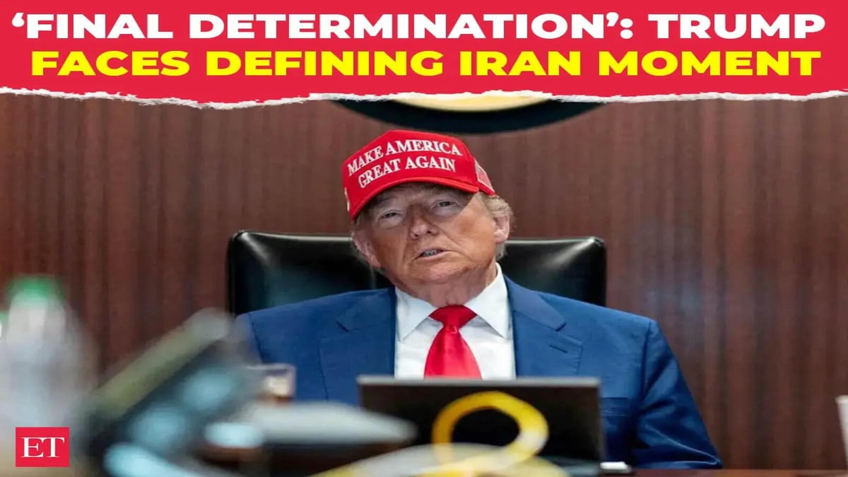 Trump in War Room for Final Iran Call as US Lifts Hormuz Blockade