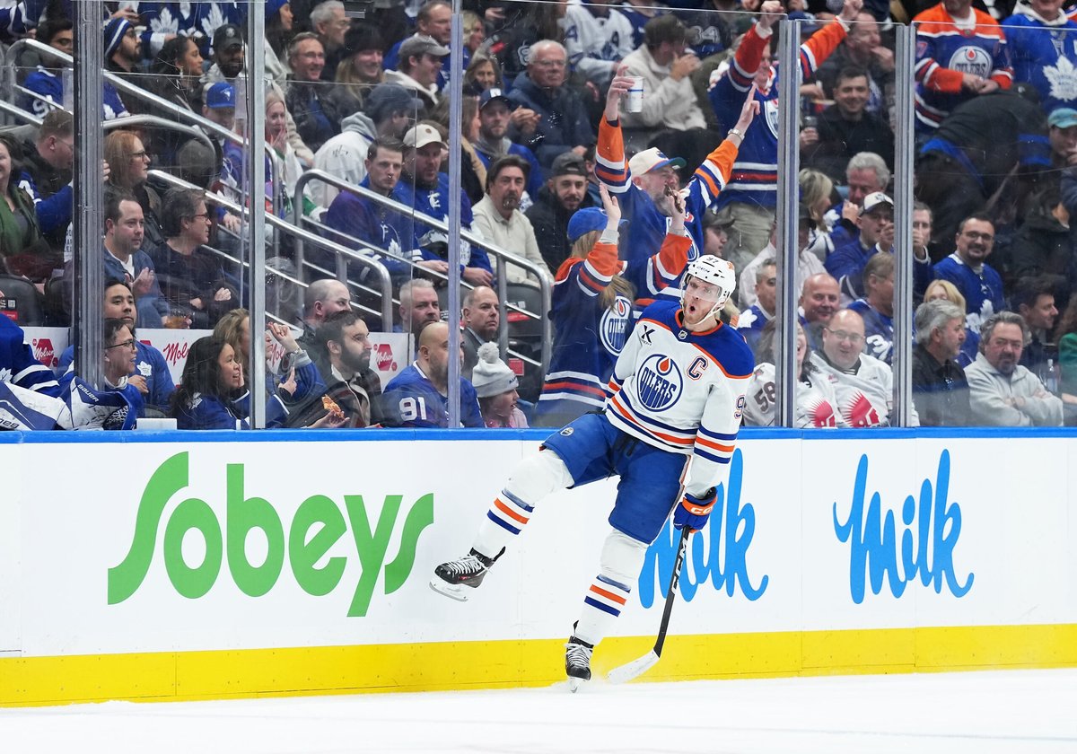 Minten Signs, Buium Balks, and McDavid to Toronto... Again?