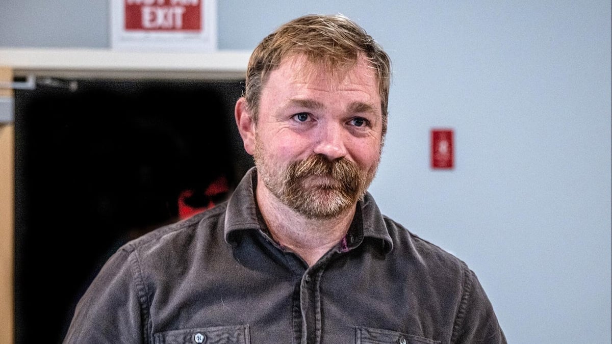 Maine Voters Back Platner Despite Primary Controversies