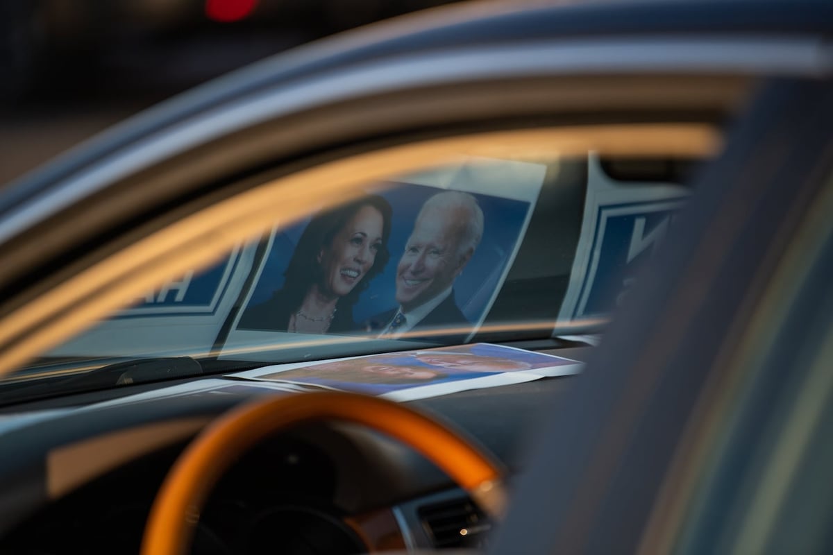Democrats' Rearview Mirror Is Cracked - And So Is The Windshield