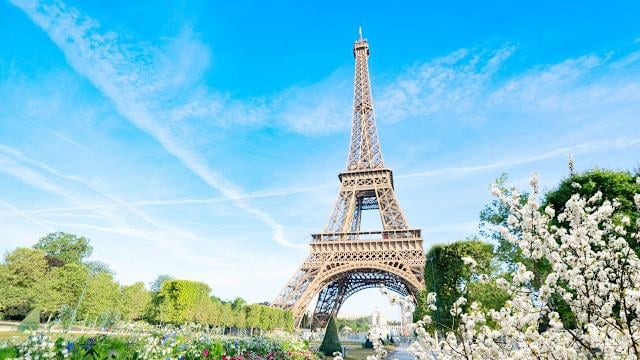 11 Spots Where Travelers Feel Unwelcome