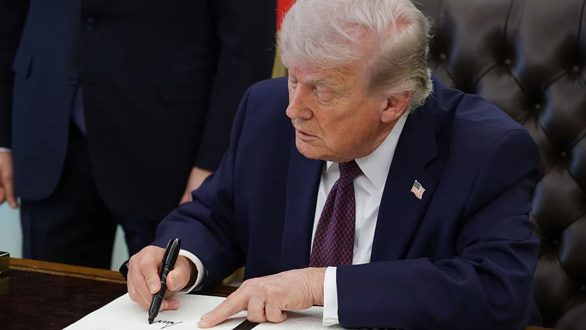 20 AGs Sue Over Trump DEI Contractor Order