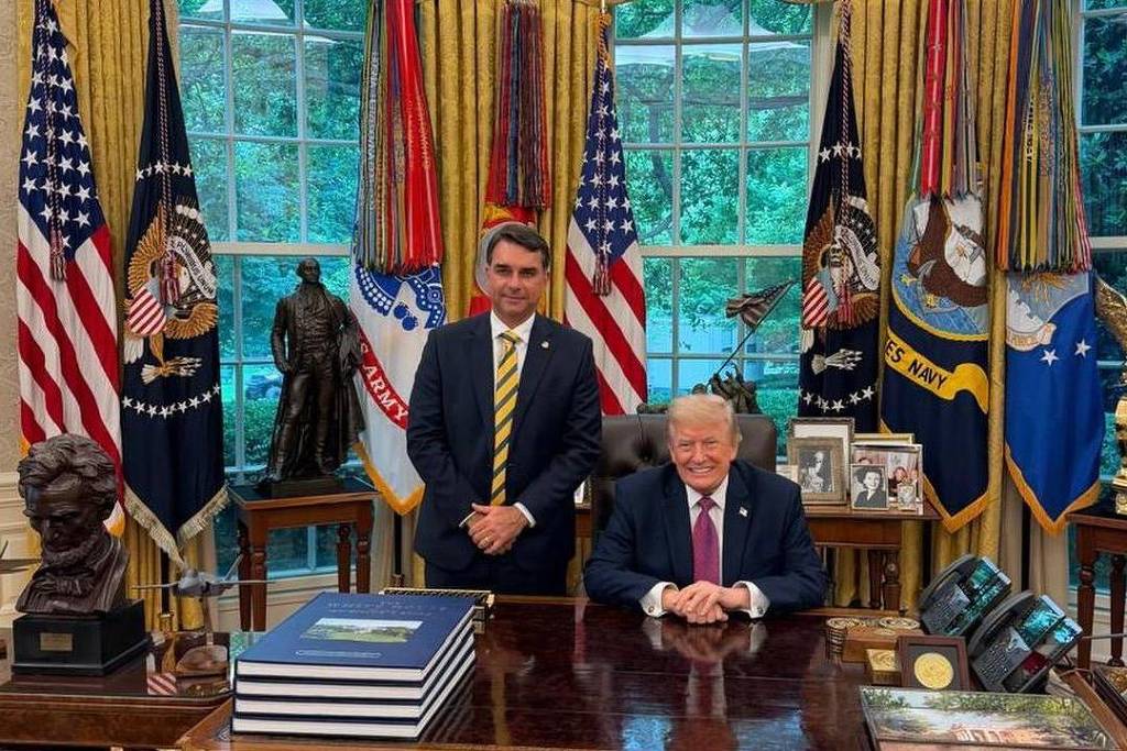 Flávio Scores With Trump Meeting as Lula Takes a Beating
