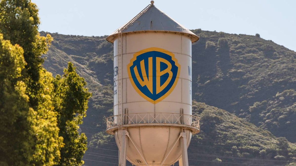 Writers Guild Fights to Block Paramount-Warner Merger