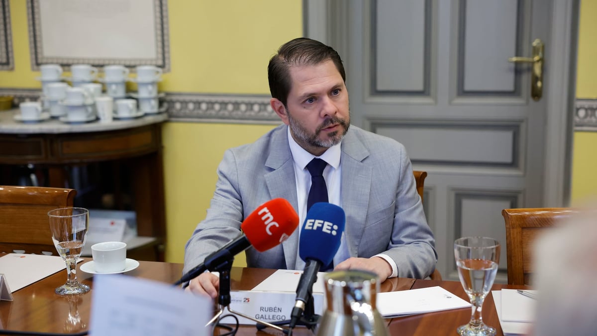 Gallego Dismisses Rubio's Cuba Focus As No U.S. Threat