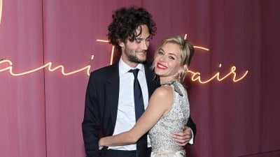 Sienna Miller and Oli Green's Romance Timeline Reaches Baby No. 2