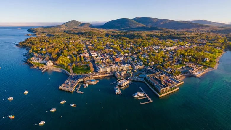 East Coast Vacation Haven Partly Lifts Large Cruise Ship Ban