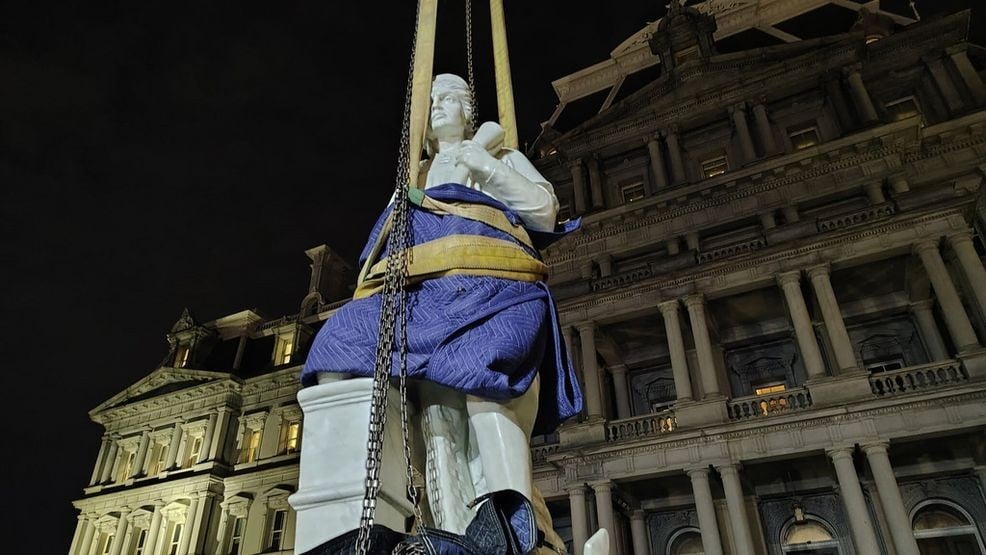White House Installs Columbus Statue, Sparks Legacy Debate