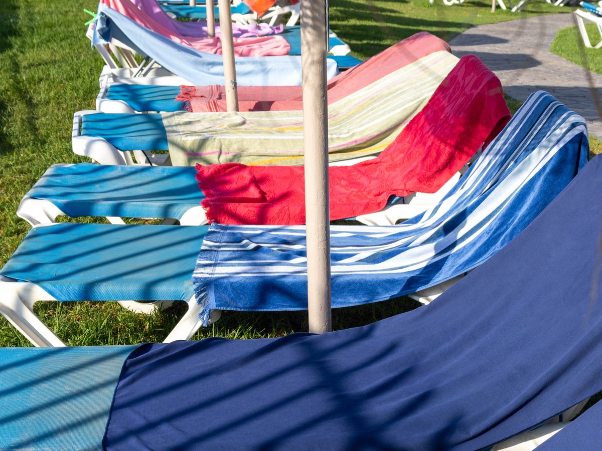 UK Holidaymakers Face £216 Fine for Early Sunbed Claims
