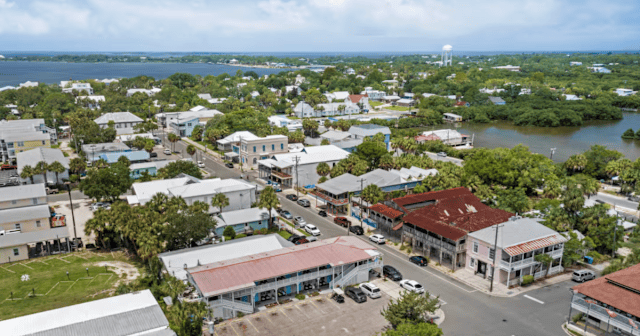 Travelers Fall for Florida's Historic Town