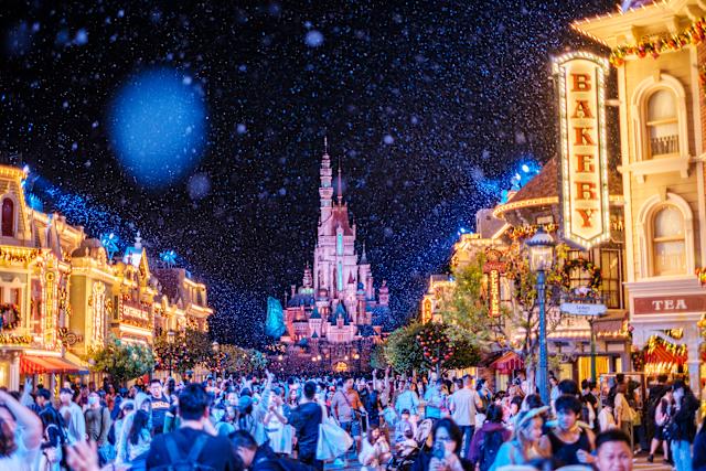 Disneyland Slashes Tickets Up to 50%