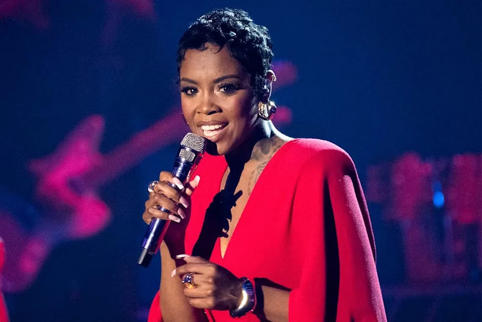 American Idol Finalist's Mom: She Was Robbed, Did Not Fail