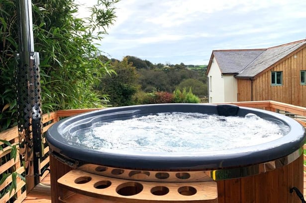Top Welsh Cottage with Hot Tub Delights Guests