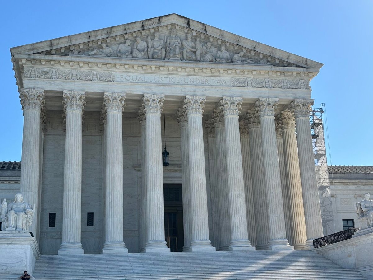 Alabama Appeals Nitrogen Gas Execution Ruling To Supreme Court