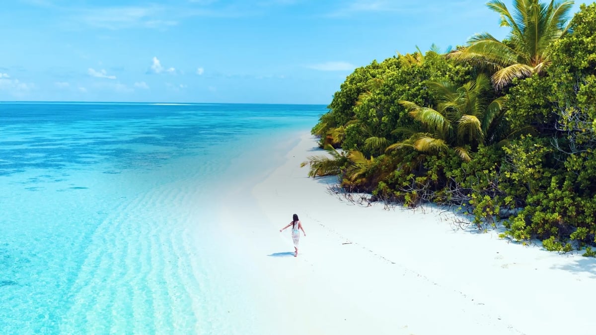 11 Incredible Tours Without the Tourists