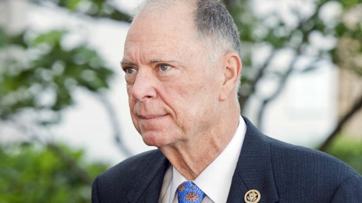 Florida Honors Bill Posey With Flag Order