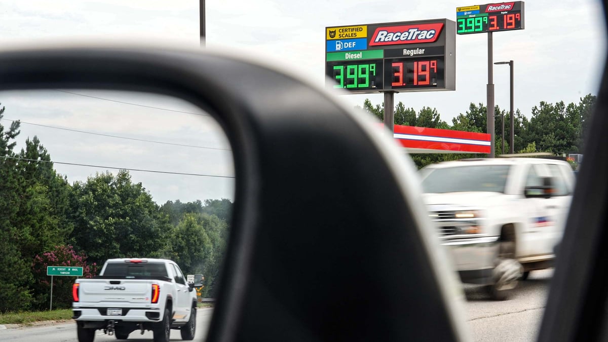 South Carolina Gas Prices Drop as Iran Tensions Ease