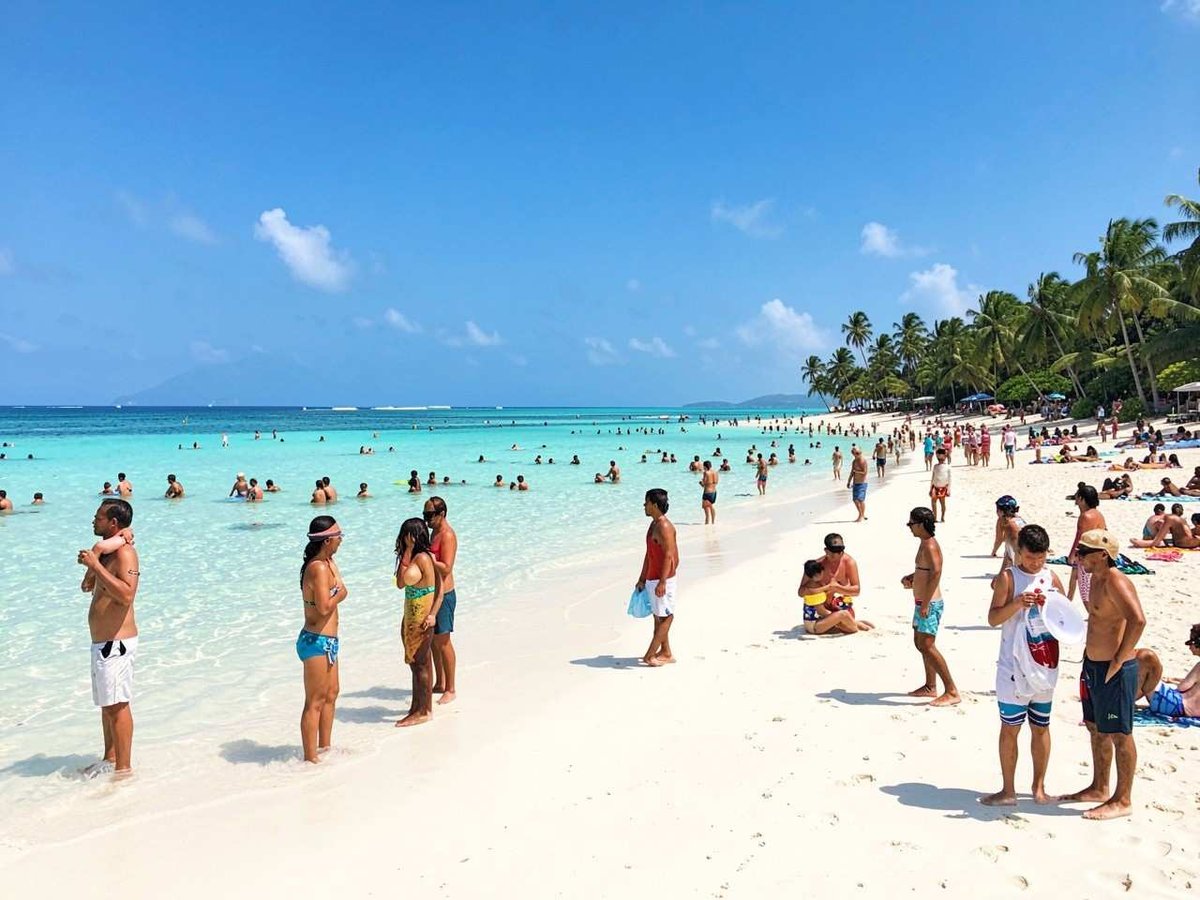 Tourists Flood Philippines from Key Nations