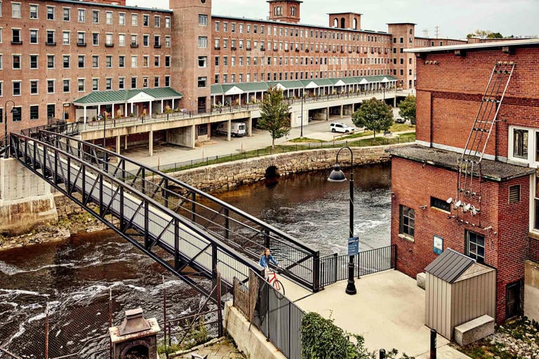 This Maine Town Has Great Beaches, Food, and a Chic Hotel