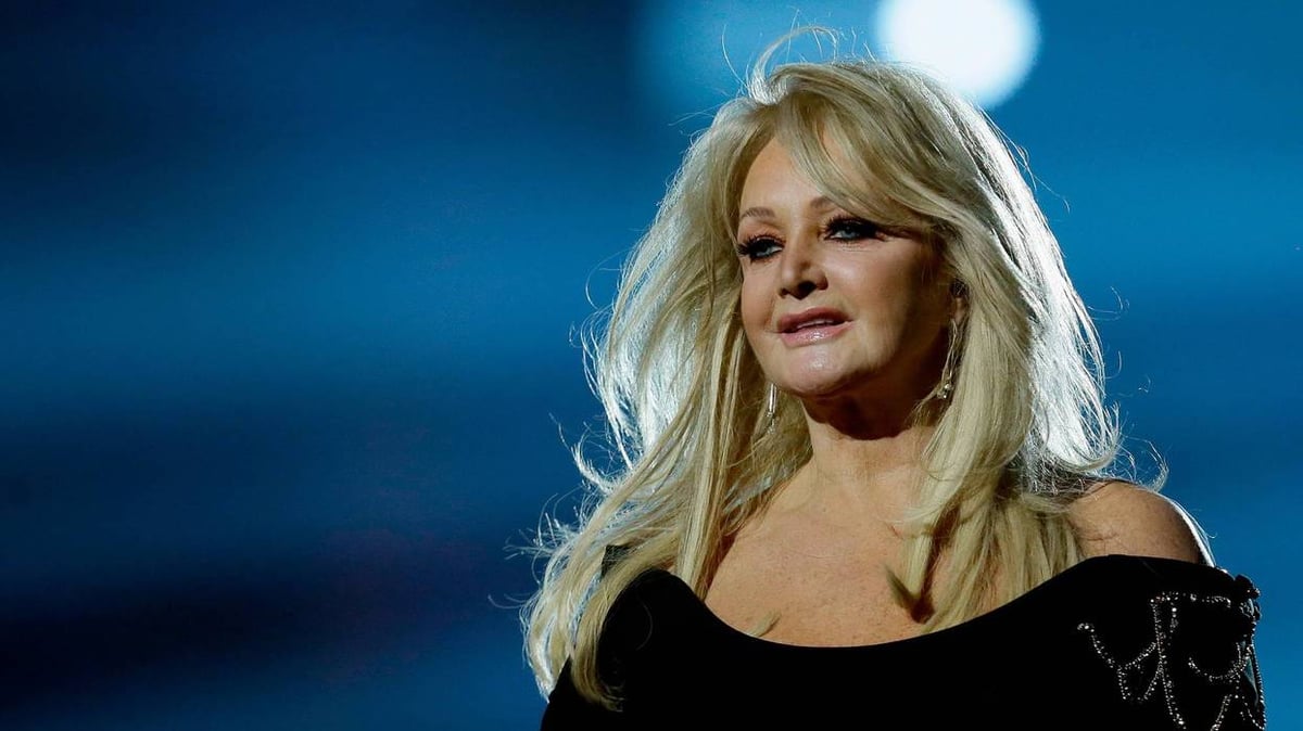 Bonnie Tyler Out of Coma After Emergency Surgery