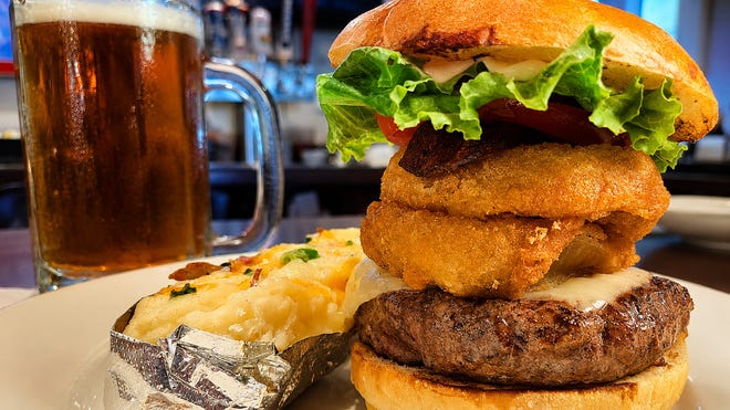 Sarasota Restaurant Lands on America’s Best Burger List