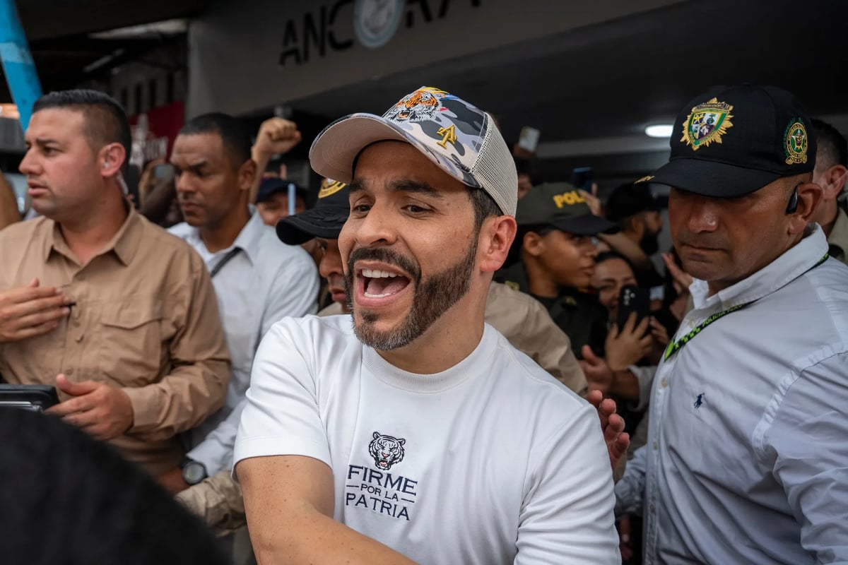 Investors Embrace Pro-Trump Colombian Outsider Before Election