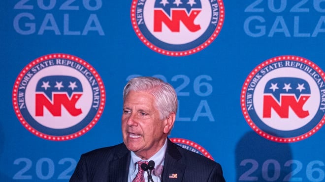 Blakeman at Knicks Game, Budget Spending Top NY Governor Race