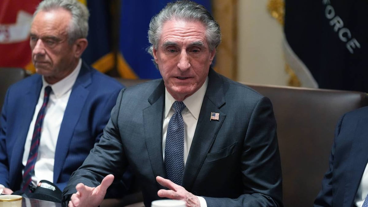 Trump Rejoins Offshore Drilling Agencies