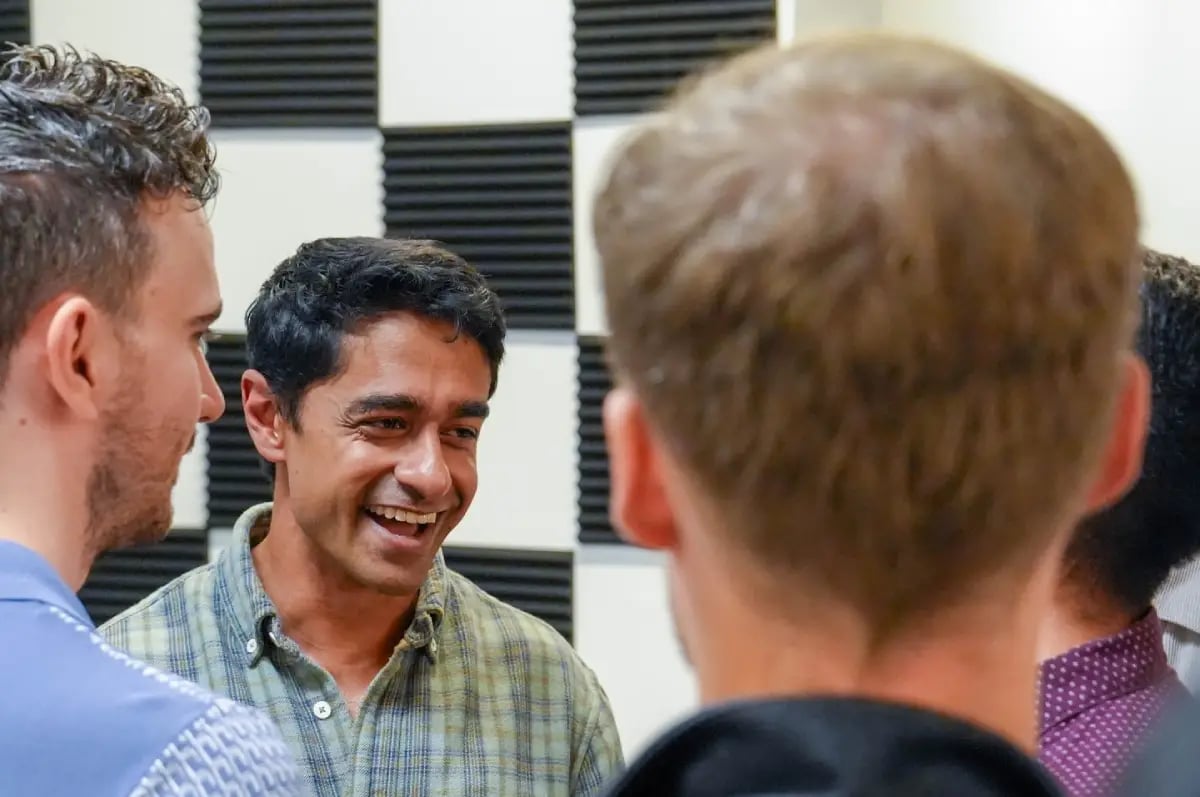 Chakrabarti Leans On Grassroots After Pelosi Endorsement