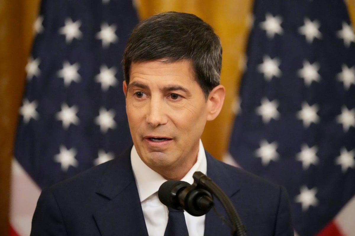 Fed Holds Rates Steady in Warsh’s First Meeting
