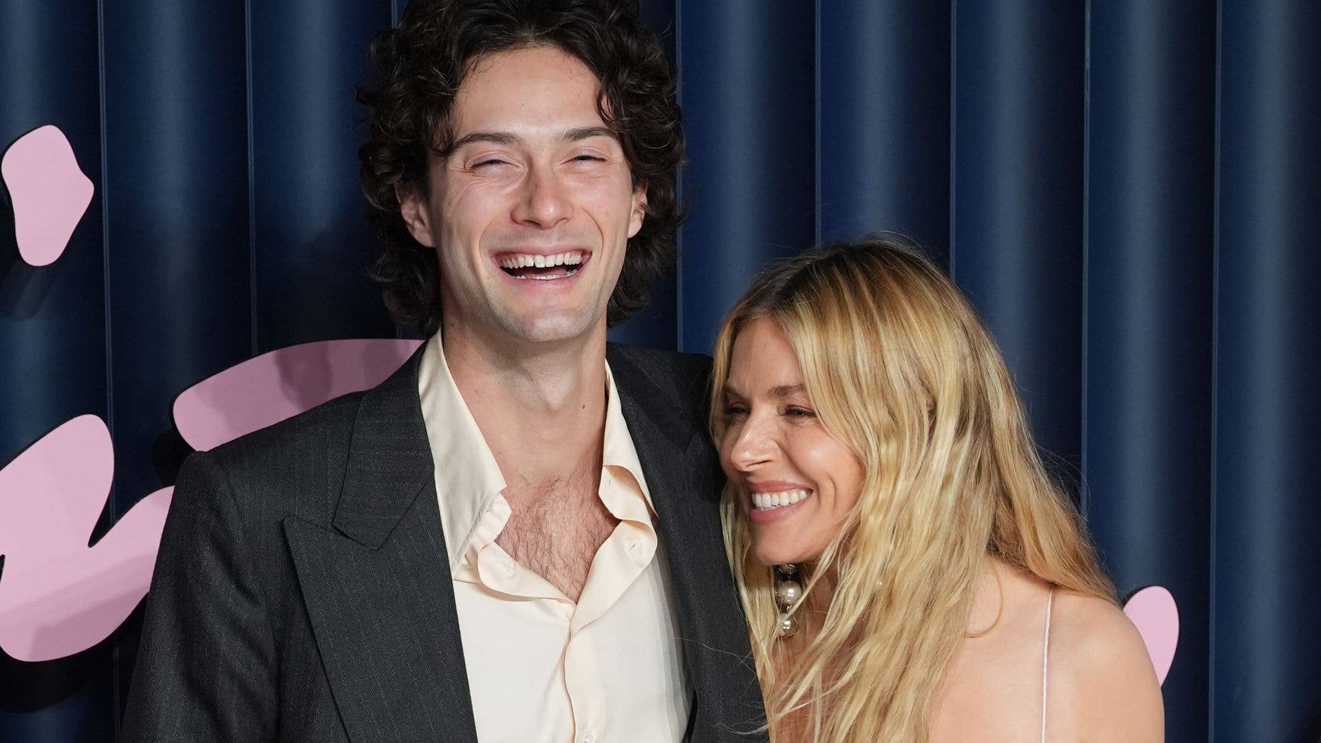 Sienna Miller’s £60K Engagement Ring Steals The Spotlight