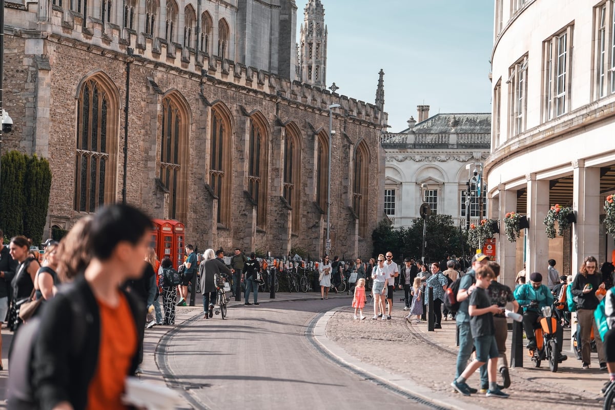 Oxford vs. Cambridge: England's Rival College Towns Compared