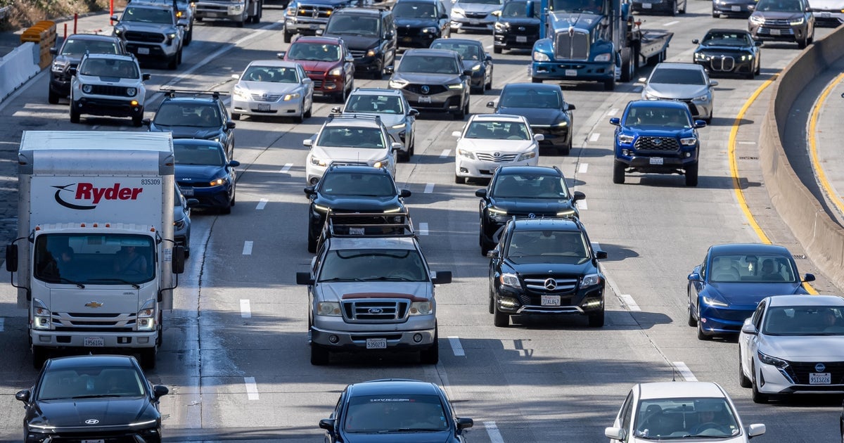 4th of July Travel Surge Faces High Gas Prices, Heat