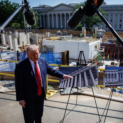 Taxpayers Become Biggest Donor to White House Ballroom