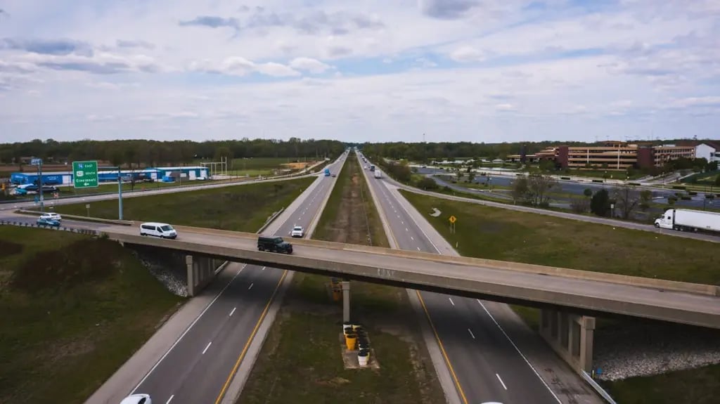 $580 Billion Highway Bill Advances With Rail Safety, EV Fees