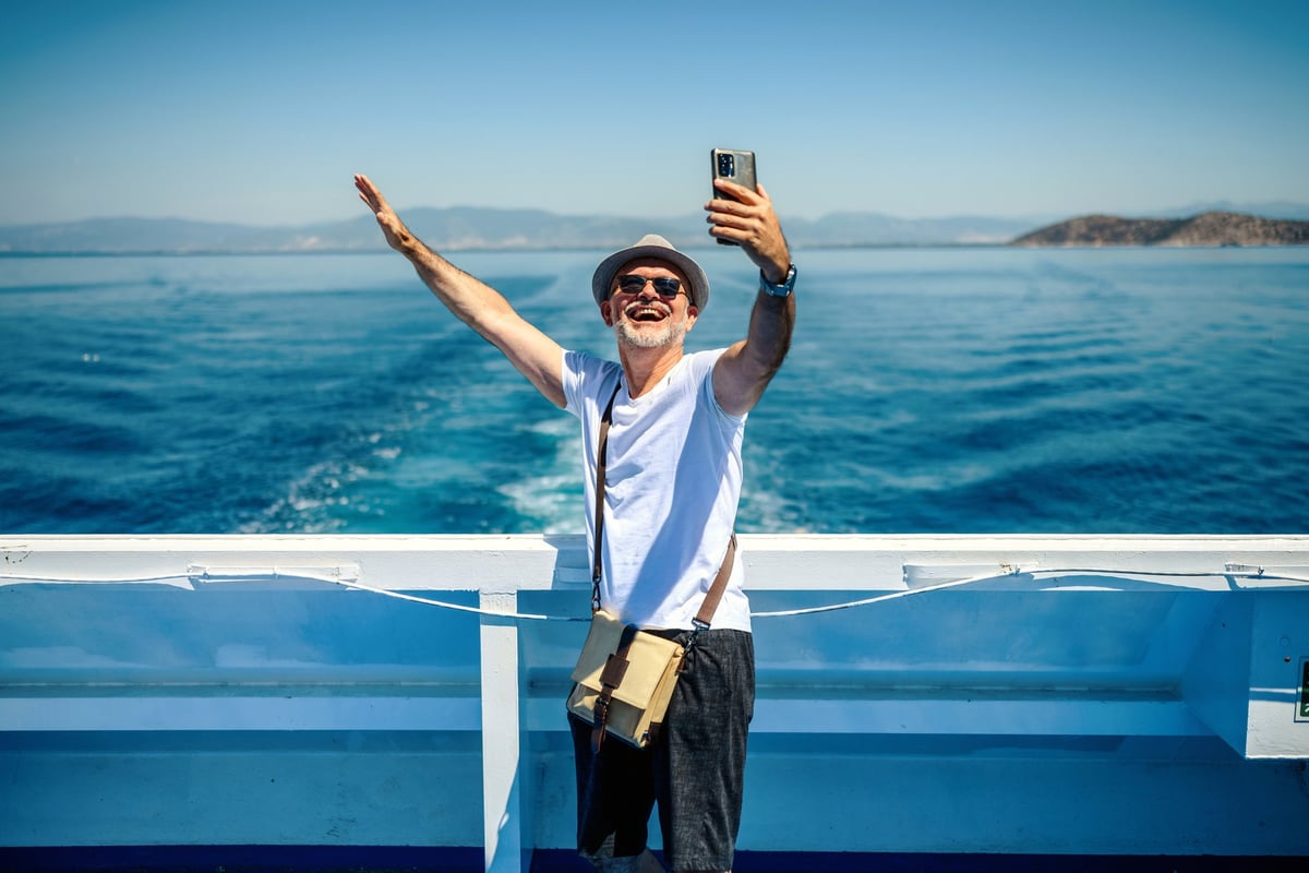 Best Cruise Lines for Single Seniors in 2026