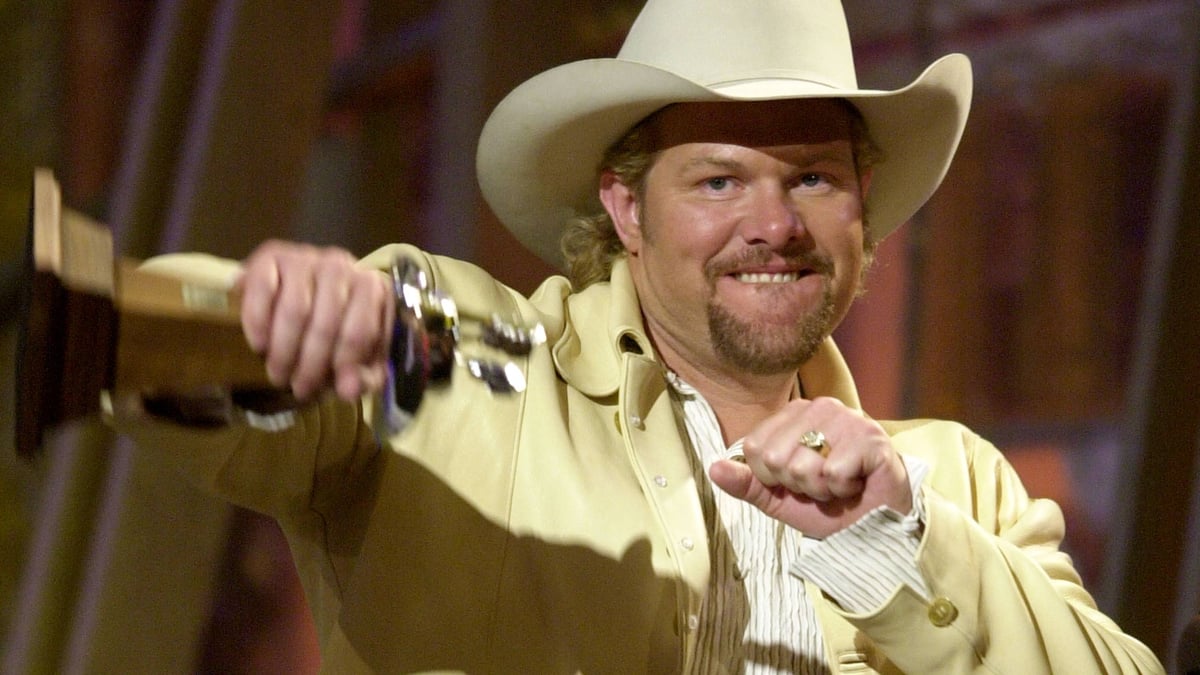 Late Country Star's First No. 1 Hit Still Making History