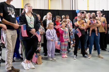 Trump Authorizes 10,000 More White South African Refugees