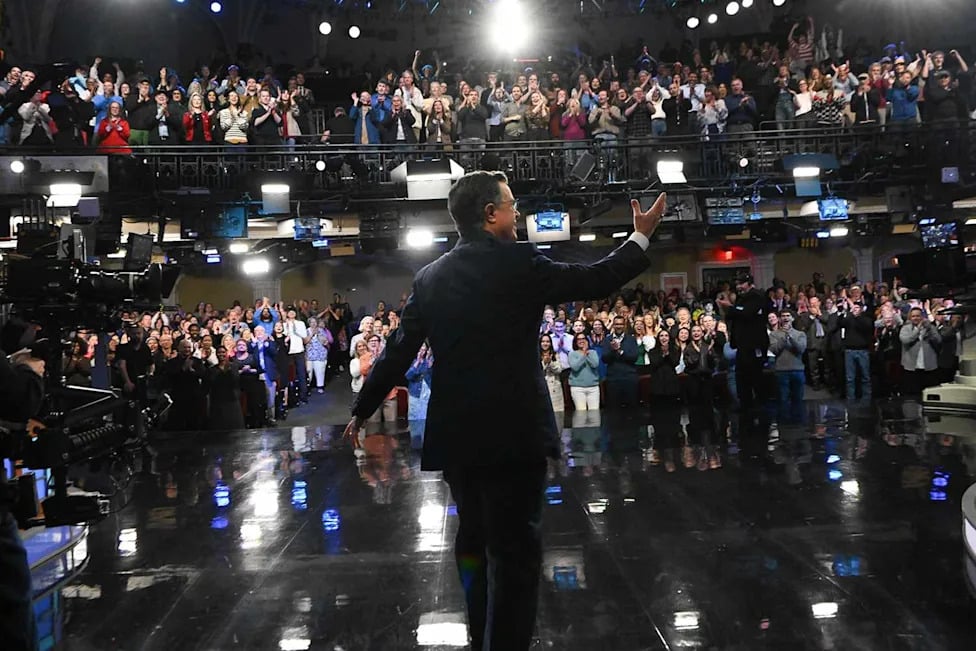 Stephen Colbert’s Late Show Ends With A Wild Wormhole Finale