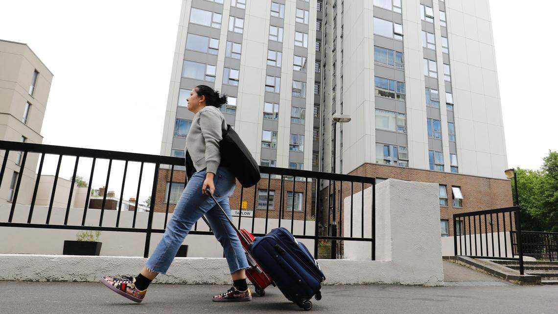 Guide to Confident First Solo Travel Trip